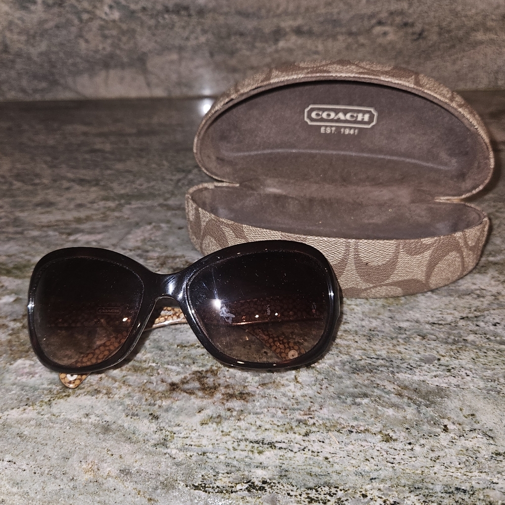 Looks Brand New Womens COACH Sunglasses